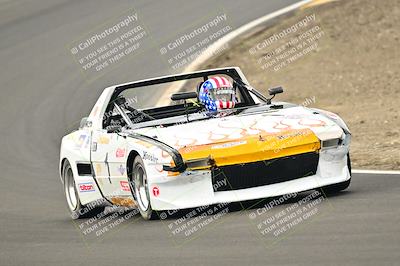 media/Jan-26-2025-CalClub SCCA (Sun) [[cfcea7df88]]/Group 5/Race/